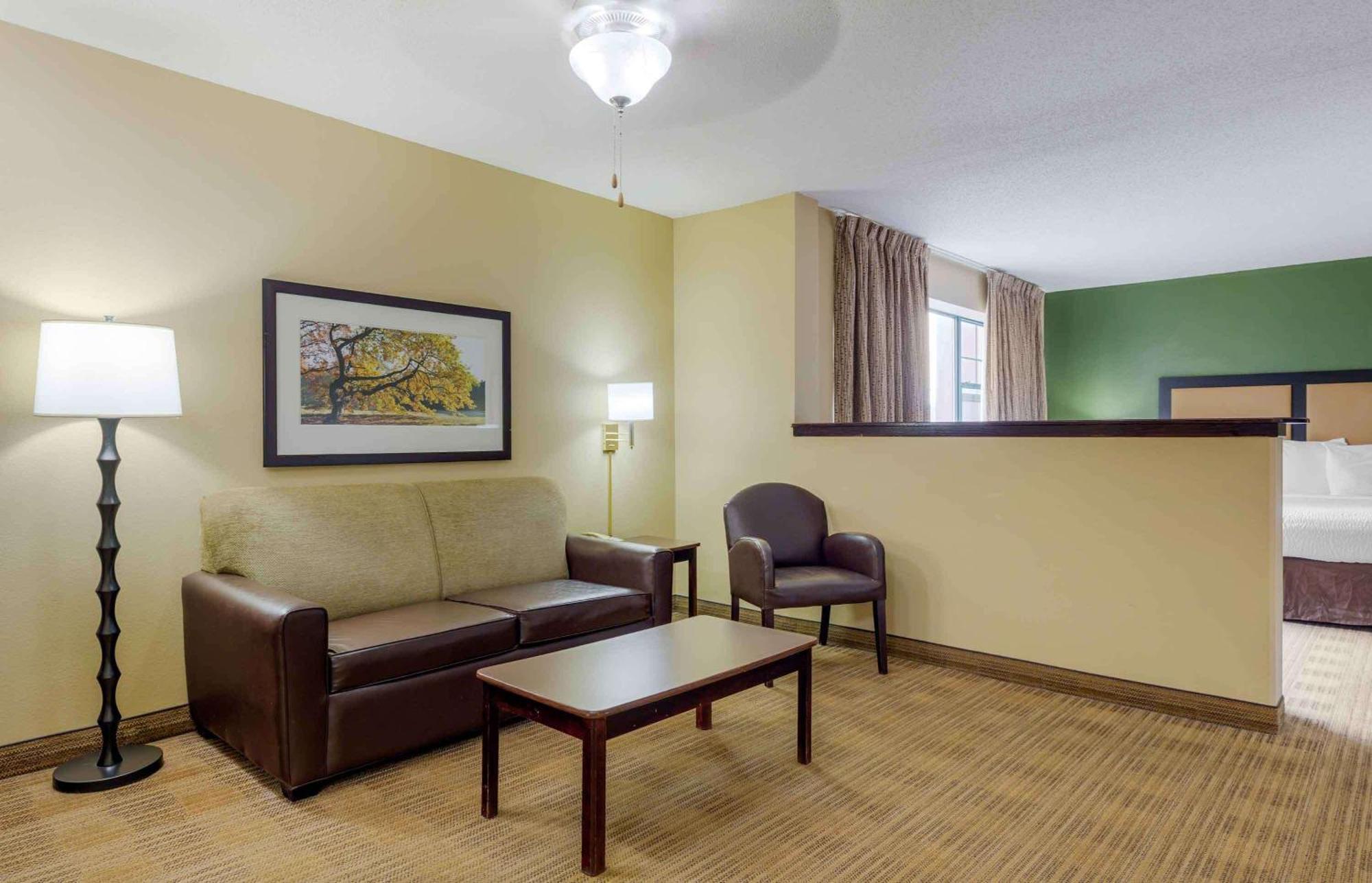 Extended Stay America - Providence - West Warwick Екстер'єр фото